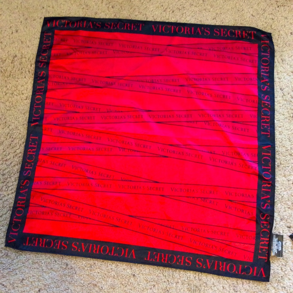 Victoria’s Secret NWT red black logo 25” square neck head scarf Fall July 4th